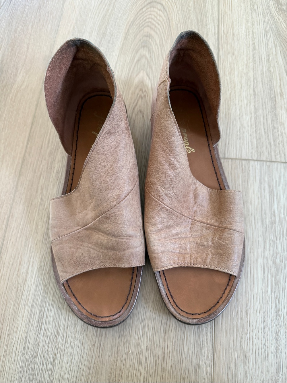 Free People Leather
Mont Blanc asymmetrical 38